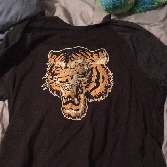 True Craft Other - NWOT True Craft Tiger Shirt